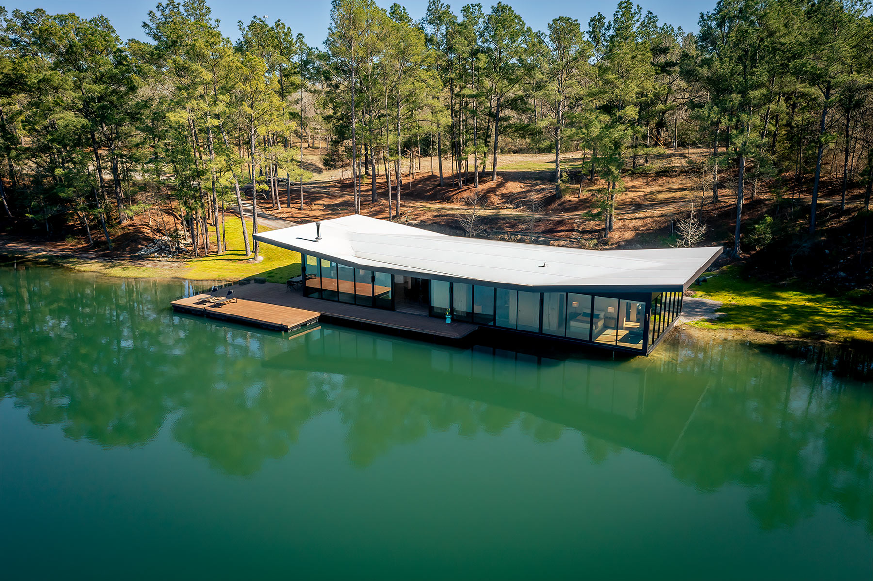 Riverside, Texas  Lake House